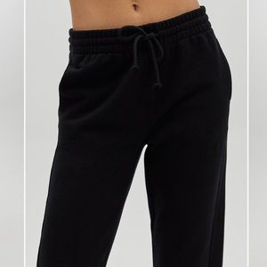 Aritzia Sweatpants 💵